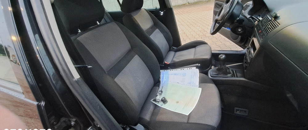 Volkswagen Golf cena 5500 przebieg: 201000, rok produkcji 2001 z Góra małe 436